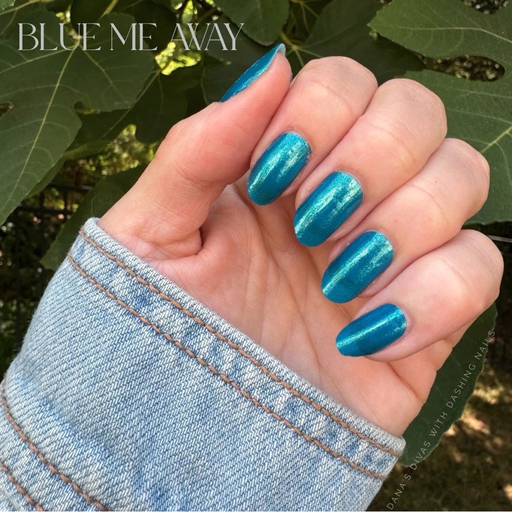 Color Street Blue Me Away Shimmer Press-On Nails - Teal Blue Metallic